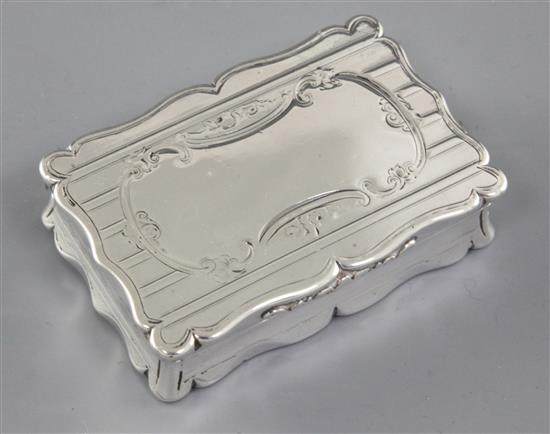 A Victorian silver snuff box, by Edward Smith, Length 85mm Weight: 4.6oz/144grms
